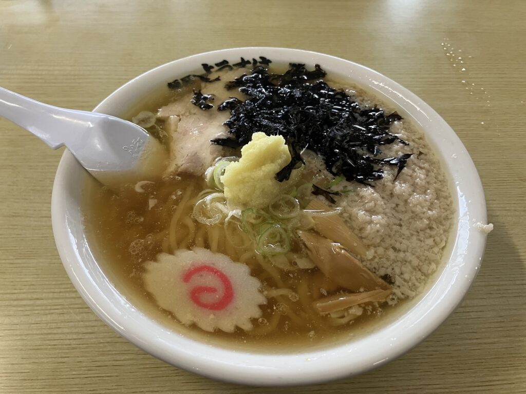 背脂生姜醤油ラーメン